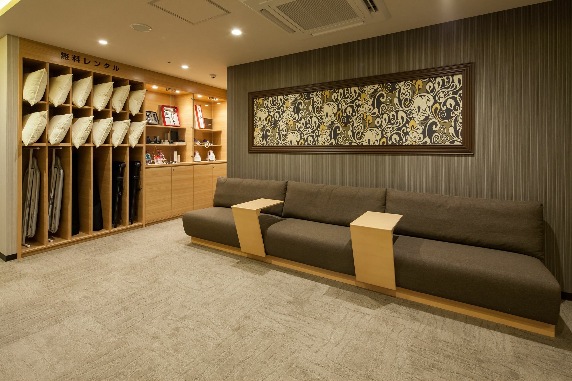 Y'S Cabin Osaka Namba Екстер'єр фото