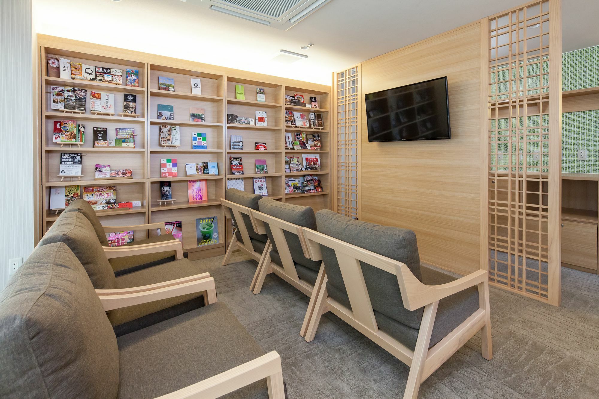 Y'S Cabin Osaka Namba Екстер'єр фото